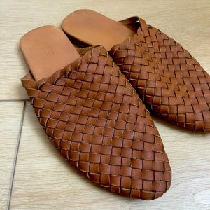 Mihaleo Mia Woven Leather Loafer 39